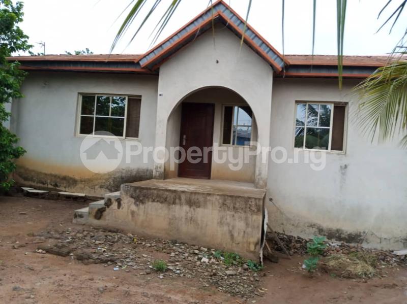 3 bedroom House for sale Iyana Ekoro, Meiran Alimosho Lagos