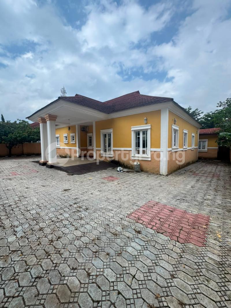 3 bedroom House for sale An Estate Along Pyakasa Road Lugbe Abuja