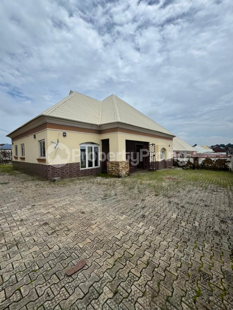 3 bedroom House for sale An Estate In Pyakasa Lugbe Abuja