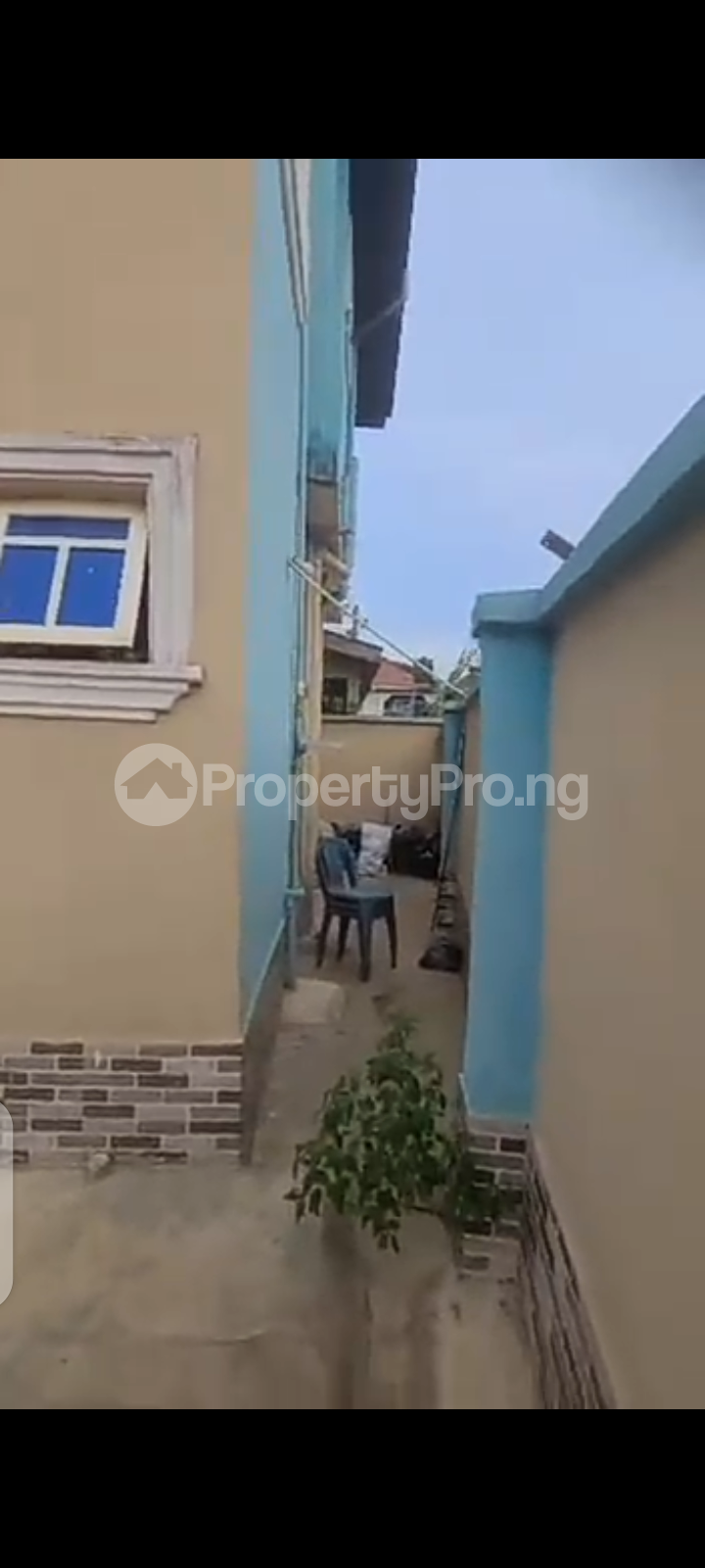 3 bedroom House for sale Ait Road Alagbado Abule Egba Lagos
