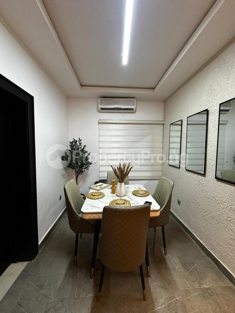 3 bedroom Flat / Apartment for shortlet Shakiru Anjorin Street Off Admiralty Road, Lekki Phase 1 Lekki Lagos