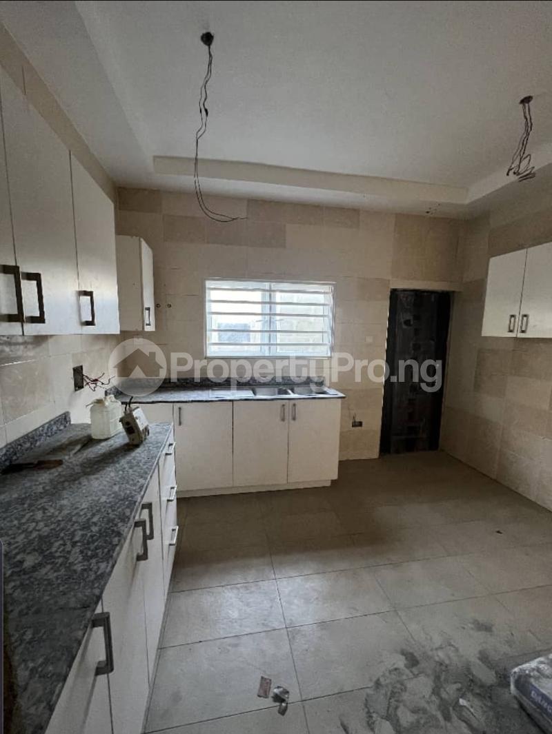 House for rent Off Lekki Phase 1 Lekki Phase 1 Lekki Lagos