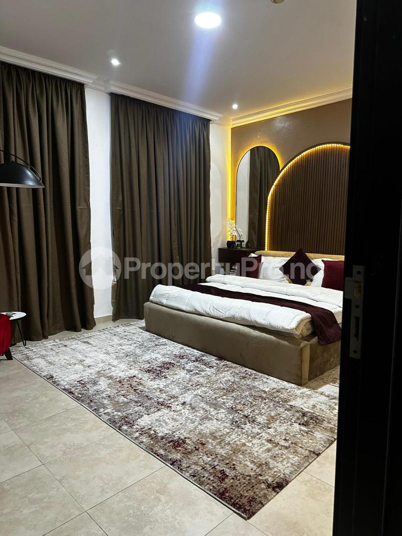 3 bedroom Flat / Apartment for shortlet Shakiru Anjorin Street Off Admiralty Road, Lekki Phase 1 Lekki Lagos