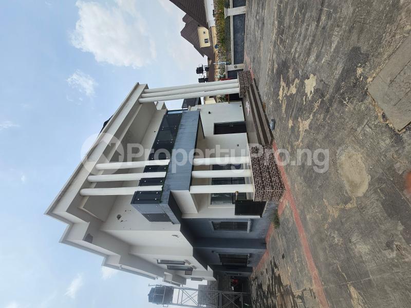 3 bedroom House for rent Along Von Garden Estate Road Lugbe Abuja