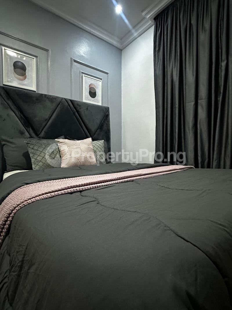 3 bedroom Flat / Apartment for shortlet Shakiru Anjorin Street Off Admiralty Road, Lekki Phase 1 Lekki Lagos