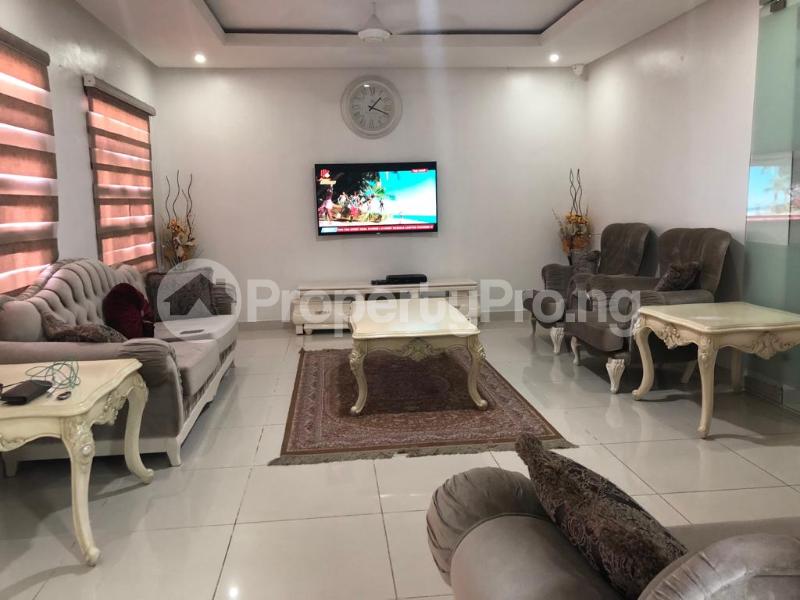 3 bedroom Flat / Apartment for shortlet ONIRU Victoria Island Lagos