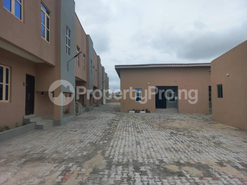 3 bedroom House for rent Kajola, Off Bogije Road Lakowe Ajah Lagos