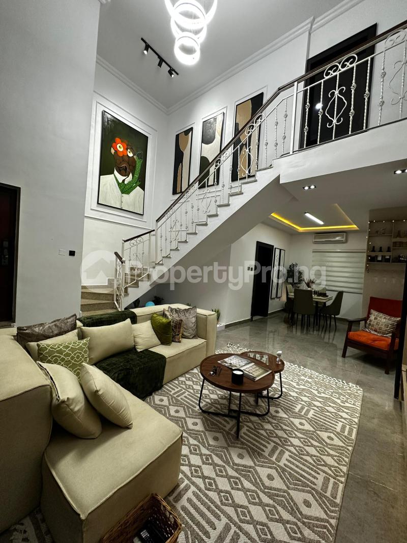 3 bedroom Flat / Apartment for shortlet Shakiru Anjorin Street Off Admiralty Road, Lekki Phase 1 Lekki Lagos