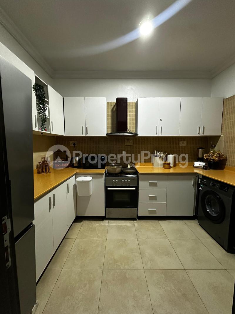 3 bedroom Flat / Apartment for shortlet Shakiru Anjorin Street Off Admiralty Road, Lekki Phase 1 Lekki Lagos