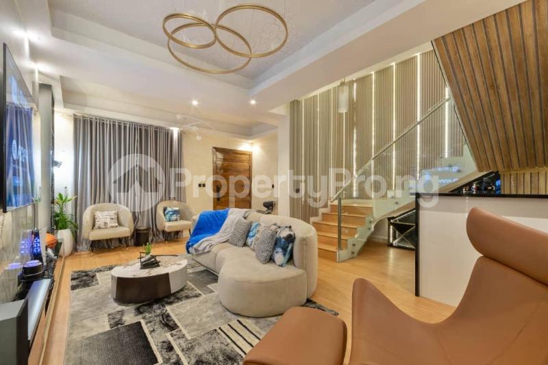 3 bedroom Flat / Apartment for shortlet Admiralty Road Lekki Lagos