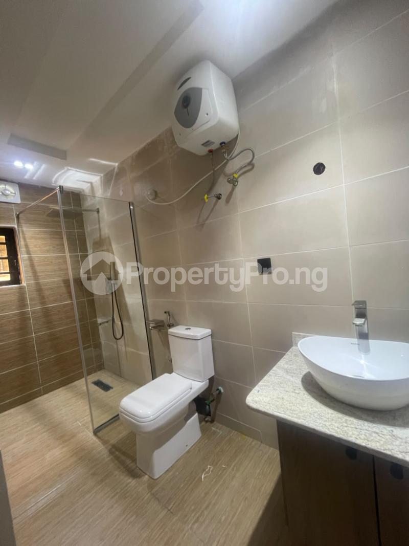 3 bedroom House for rent Admiralty Road Lekki Lagos