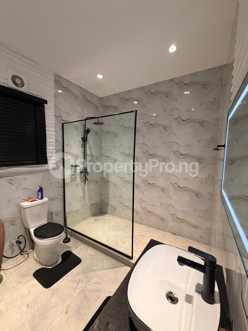 3 bedroom House for shortlet Greenland Estate, Opposite Thames Hotel Jericho Ibadan Oyo