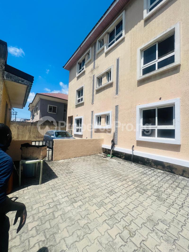 3 bedroom House for rent Mobil Road Ilaje Ajah Lagos