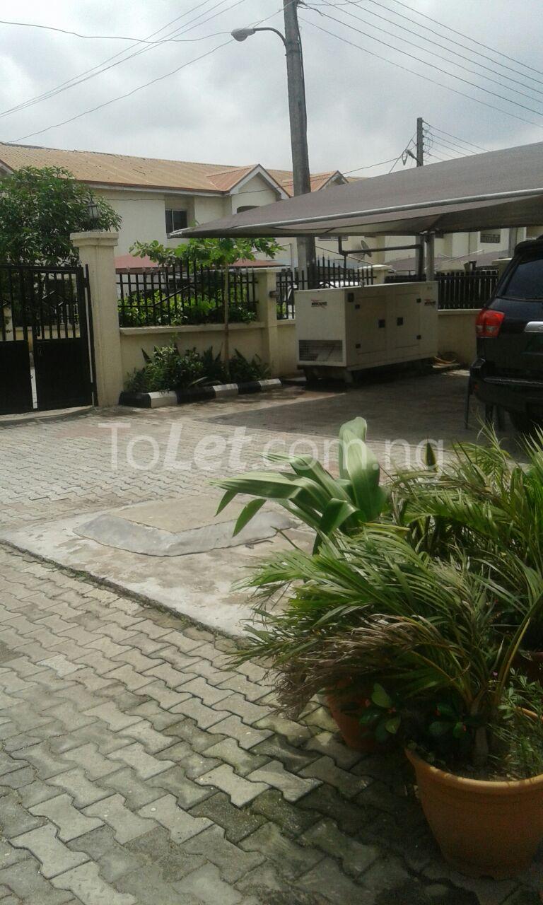 3 bedroom House for rent Mardarn Barracks Estate Agnes Sabo Yaba Lagos