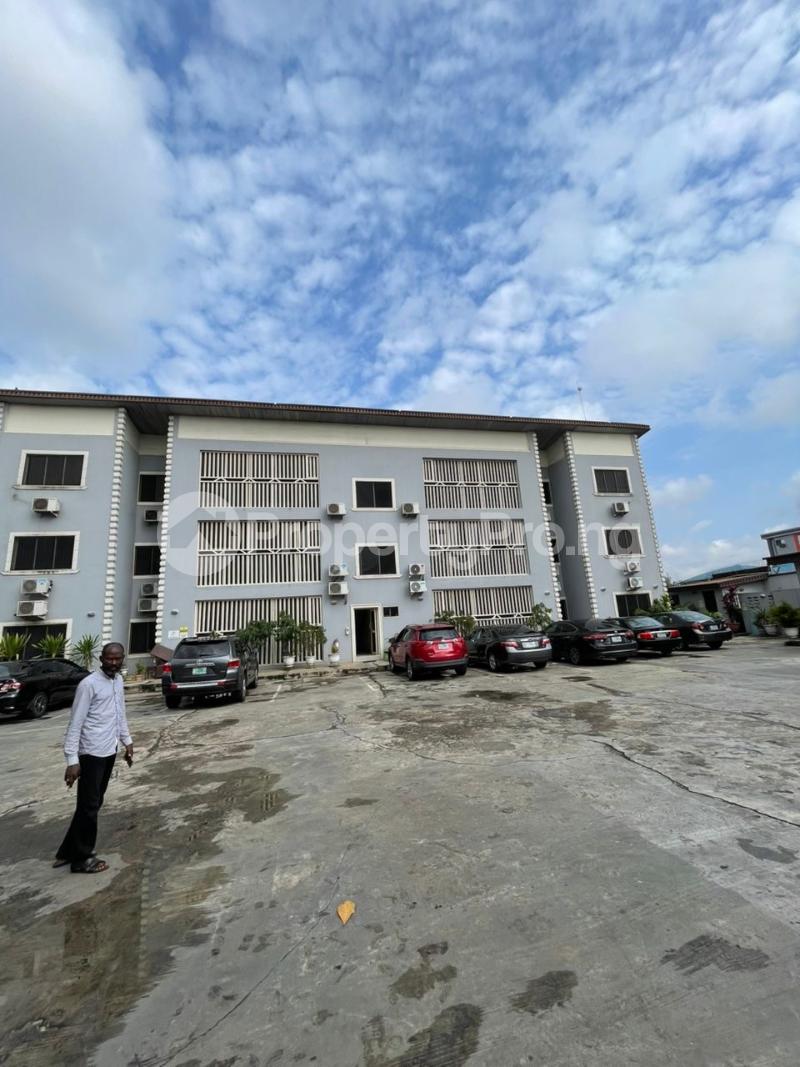3 bedroom Flat / Apartment for rent Shonibare Estate Maryland Lagos
