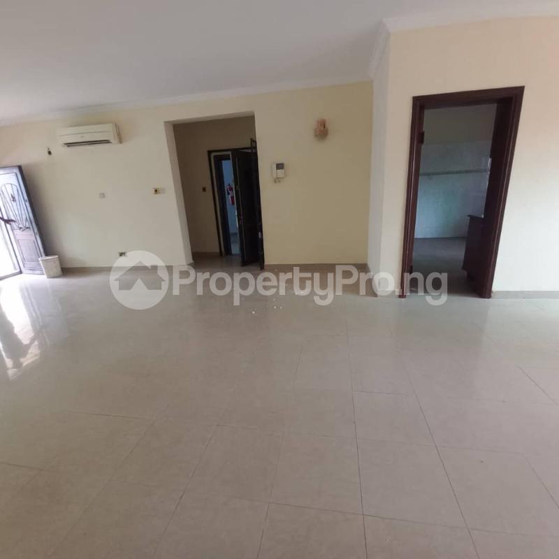 3 bedroom Flat / Apartment for rent Off Mobolaji Johnson Ikoyi Lagos