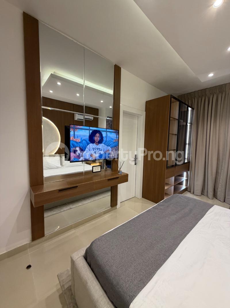 3 bedroom Flat / Apartment for shortlet Younis Bashorun Street Off Ajose Adeogun, Victoria Island Ajose Adeogun Street Victoria Island Lagos