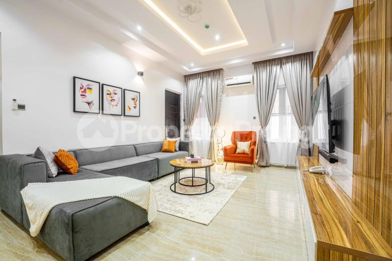 3 bedroom Flat / Apartment for shortlet Dideolu Estate (behind City Of David) ONIRU Victoria Island Lagos