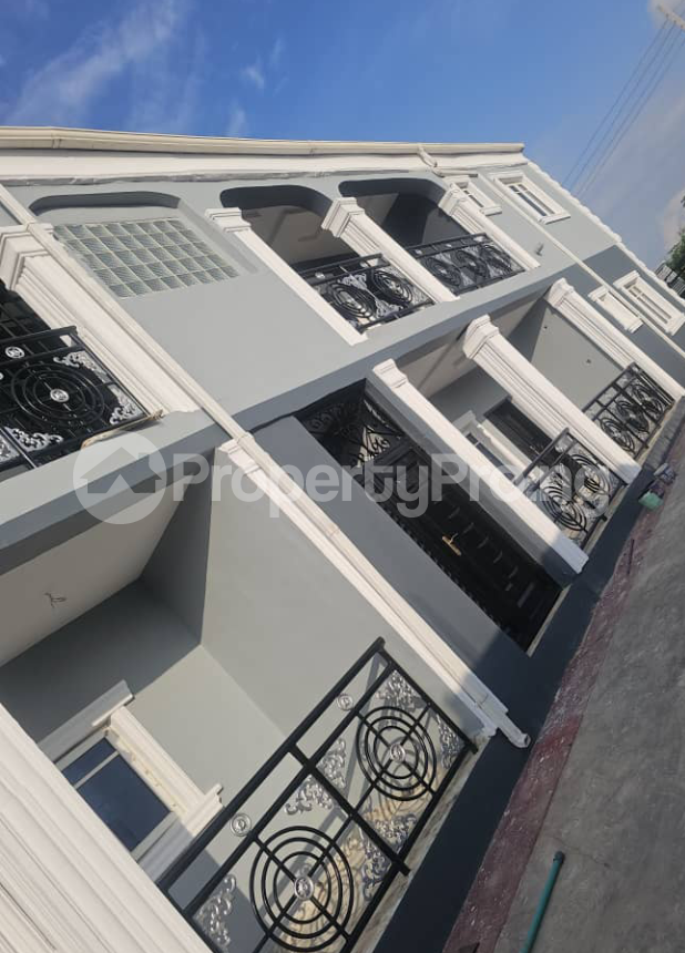 2 bedroom Flat / Apartment for rent Akuru Area,elebu Akala Express Ibadan Oyo