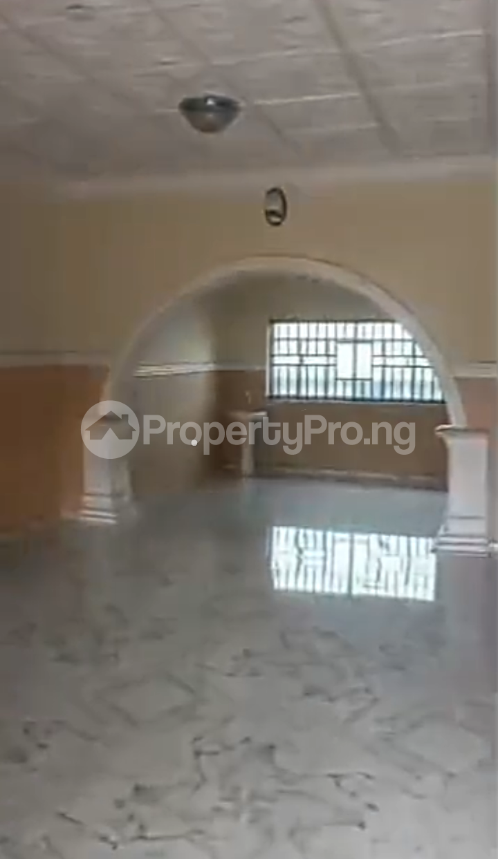 3 bedroom Flat / Apartment for rent Gbongudu Area,ojurin Akobo Ibadan Oyo