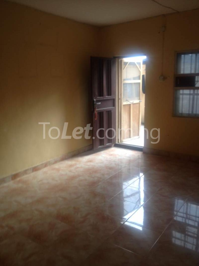 3 bedroom Flat / Apartment for rent   Lawanson Surulere Lagos