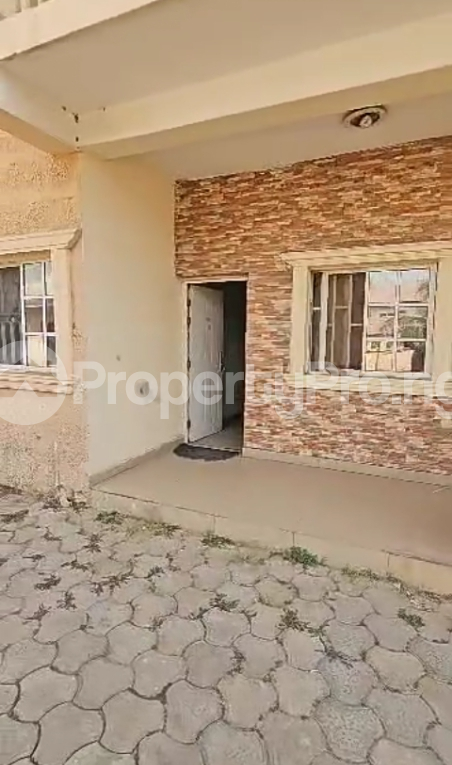 3 bedroom Flat / Apartment for rent  Gwarinpa Abuja