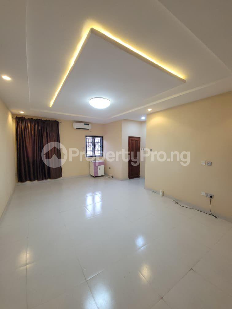 3 bedroom Flat / Apartment for rent Kolapo Isola Gra Akobo Ibadan Oyo
