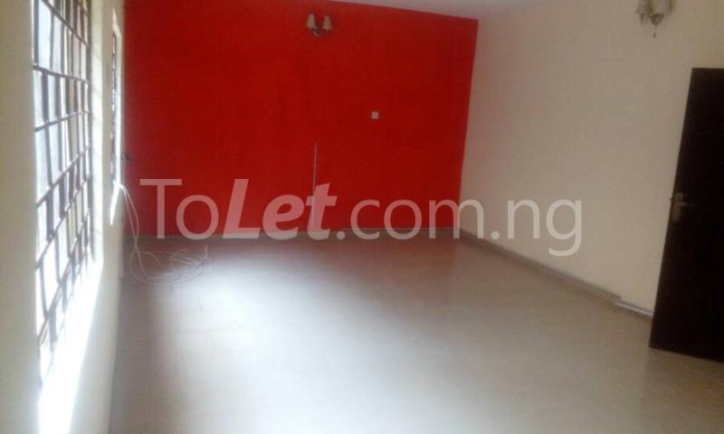 3 bedroom Flat / Apartment for rent Ekololu Street Itire Surulere Lagos