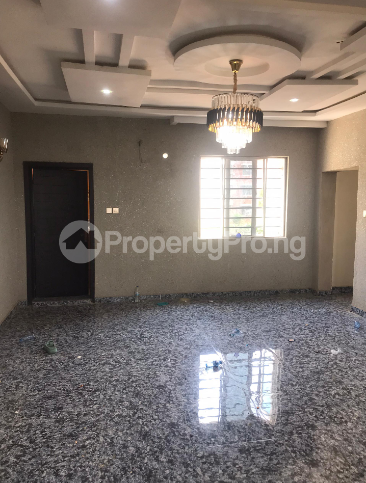 3 bedroom Flat / Apartment for rent Gra Iyanganku Ibadan Oyo