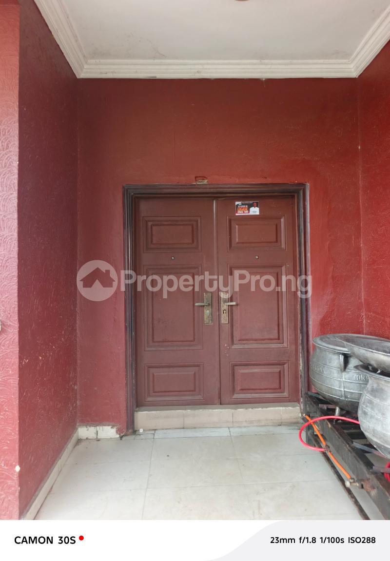 3 bedroom Flat / Apartment for rent Off Agboyi Road Ketu Lagos