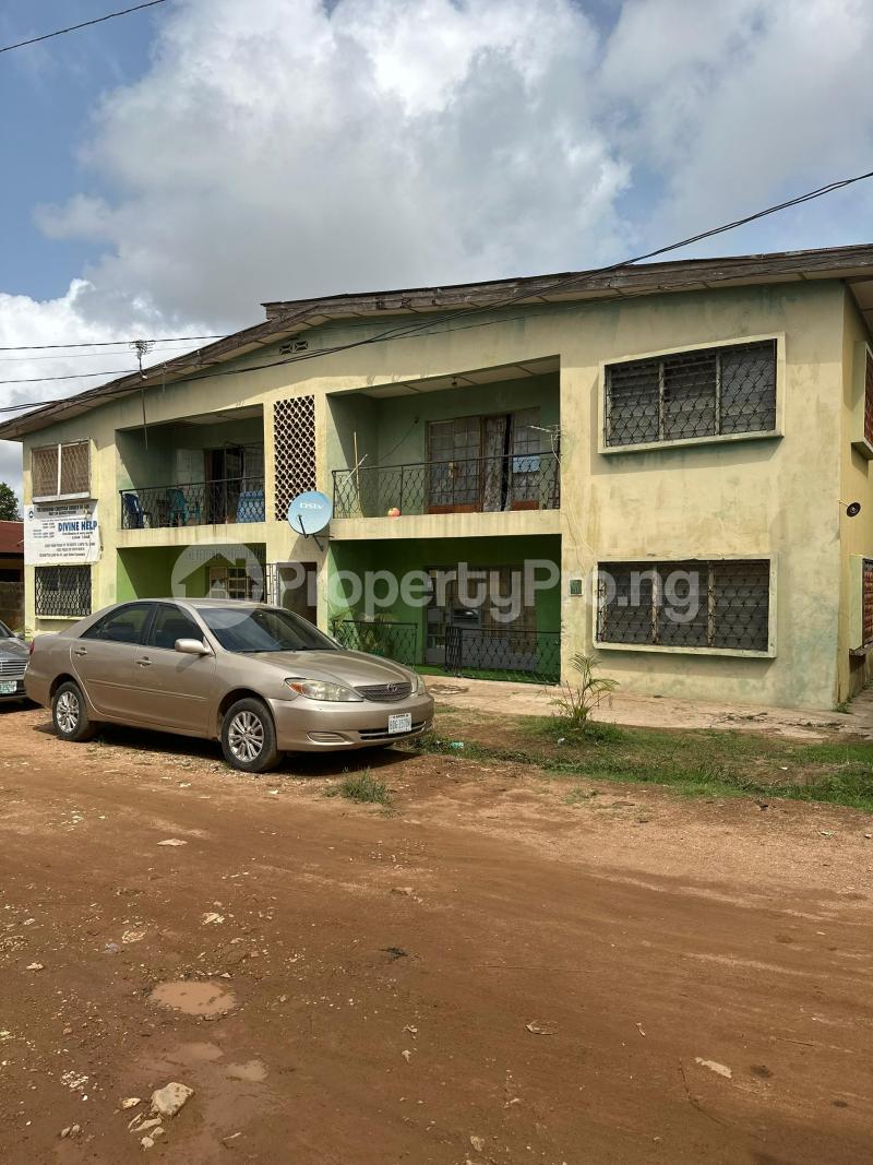3 bedroom Flat / Apartment for sale Dotun Olubi Street, Behind Chicken Republic, Ringroad, Ibadan Oyo