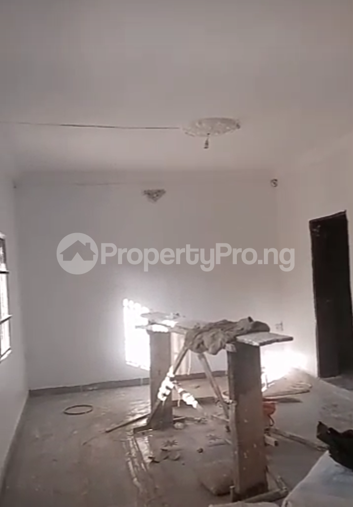 3 bedroom Flat / Apartment for rent Sagbe Area Moniya Ibadan Oyo