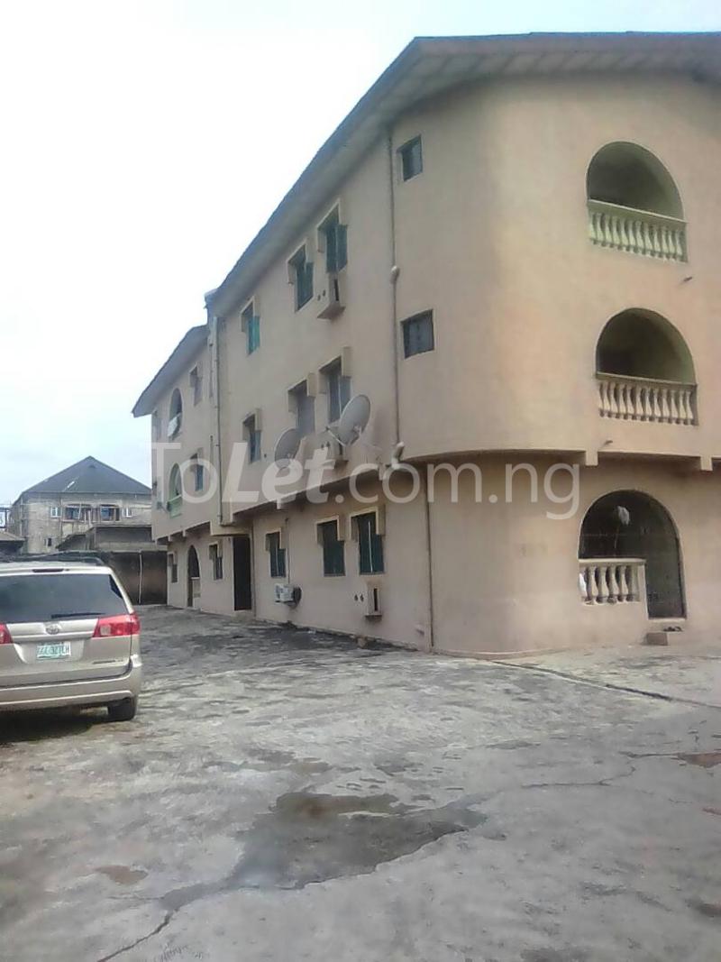 3 bedroom Flat / Apartment for rent Bucknor Estate Bucknor Isolo Lagos