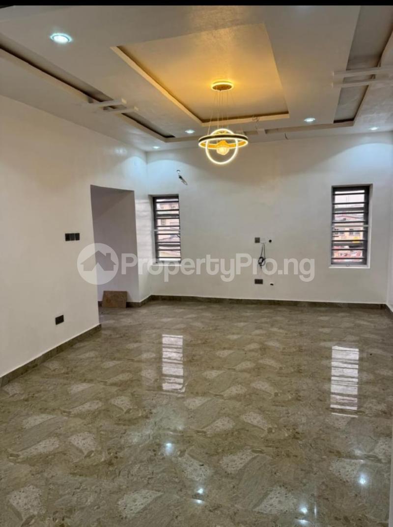 3 bedroom House for rent Street Awolowo way Ikeja Lagos