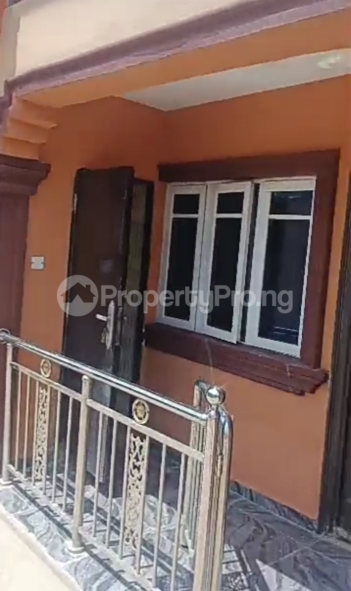 3 bedroom Flat / Apartment for rent Elewuro Area Akobo Ibadan Oyo - 0