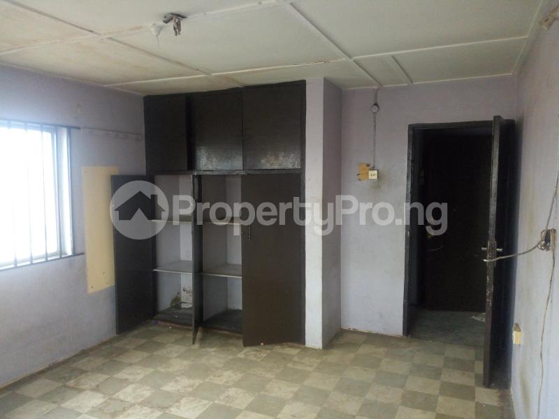 3 bedroom Flat / Apartment for rent Somolu Bariga Shomolu Lagos