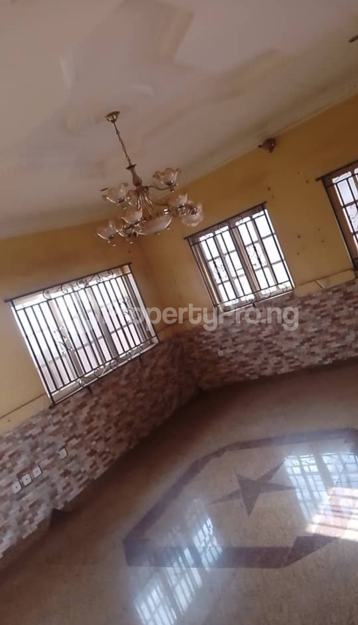 3 bedroom Flat / Apartment for rent Monatan Area Iwo Rd Ibadan Oyo