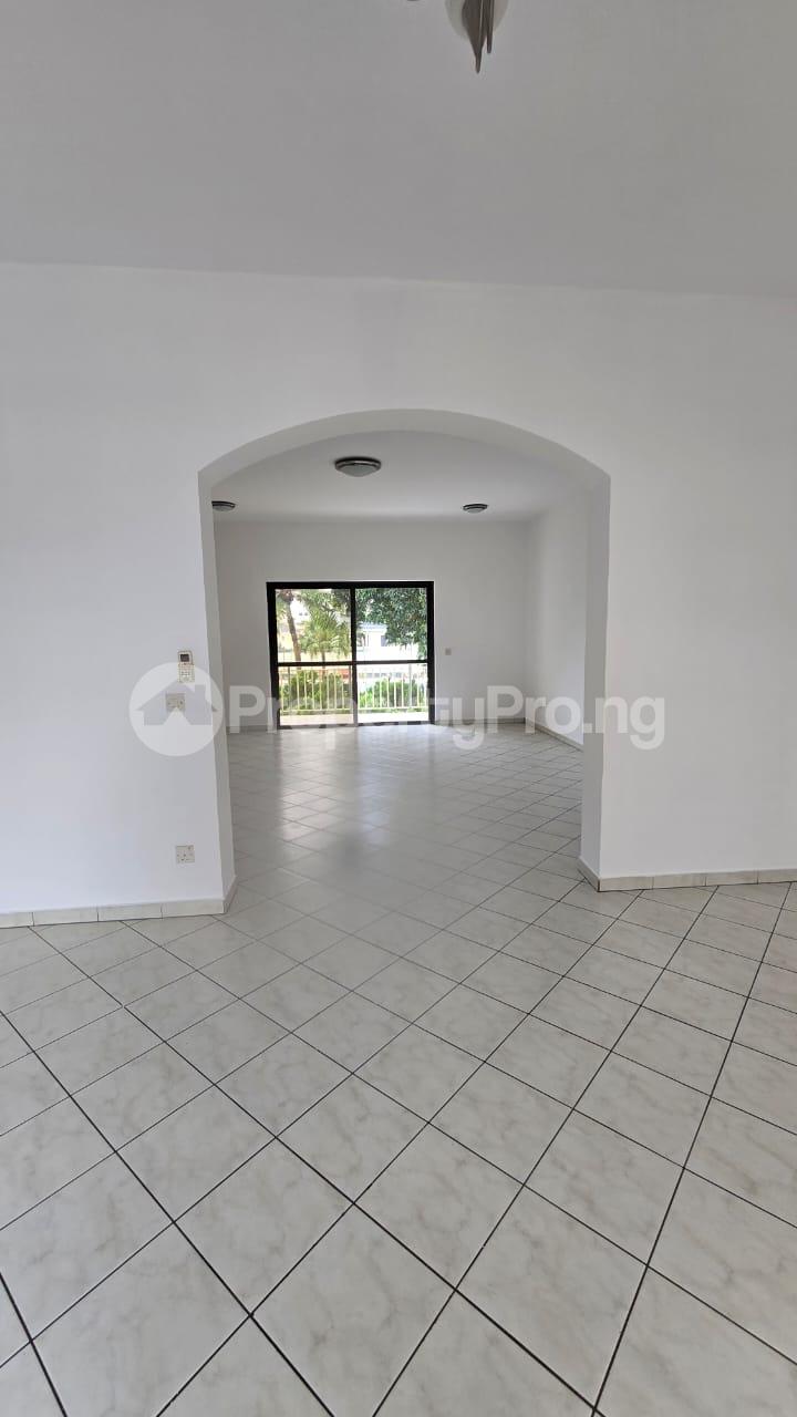 3 bedroom Flat / Apartment for rent Lugard Avenue Old Ikoyi Ikoyi Lagos