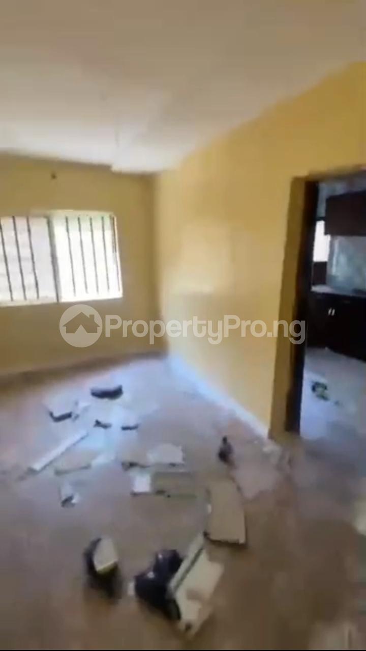 3 bedroom Flat / Apartment for rent Oja Ipaja road Ipaja Lagos