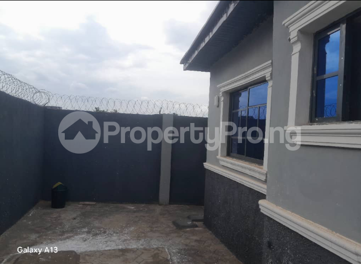 3 bedroom Flat / Apartment for rent Bako Area Apata Ibadan Oyo