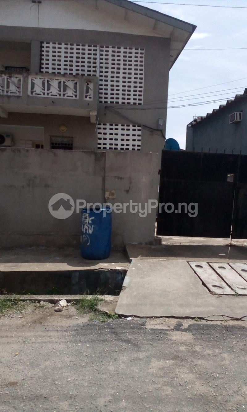 3 bedroom Flat / Apartment for rent In An Estate In Adeniyi Jones Adeniyi Jones Ikeja Lagos