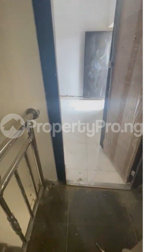 Flat / Apartment for sale Aguda Surulere Lagos - 1