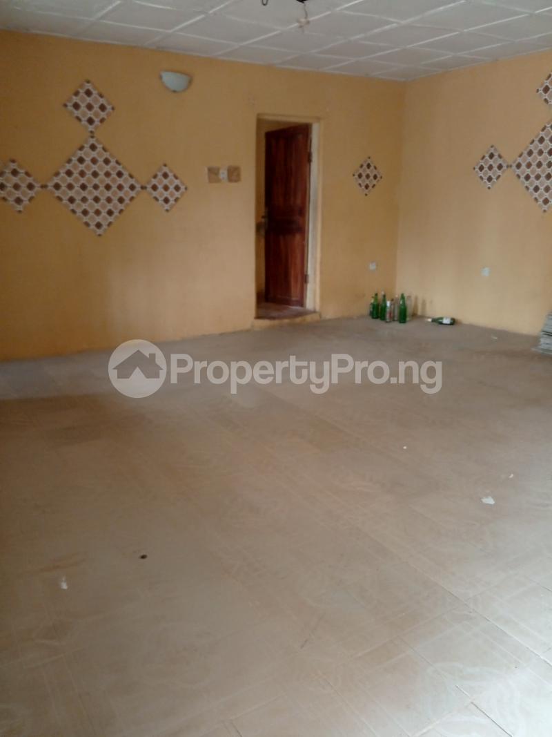 3 bedroom Flat / Apartment for rent Itesiwaju Estate,gbopa, Ologuneru Ibadan Oyo