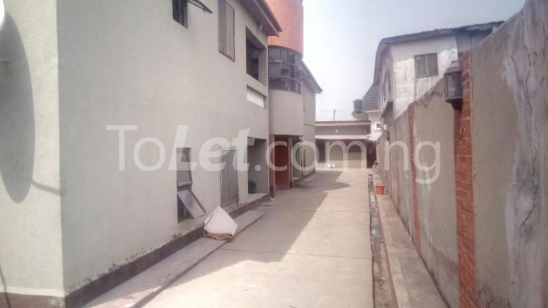 3 bedroom Flat / Apartment for rent Sabo Sabo Yaba Lagos