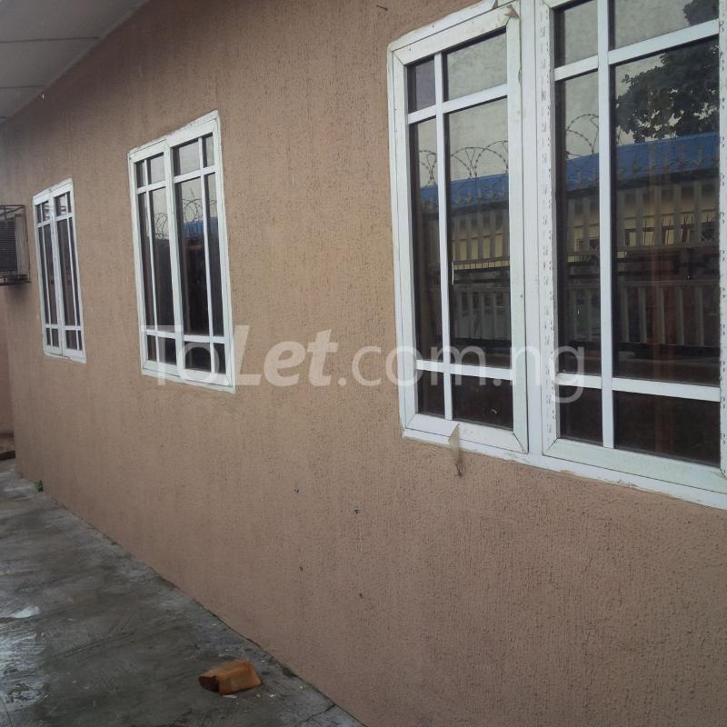 3 bedroom Flat / Apartment for rent Off Akerele Surulere Surulere Lagos