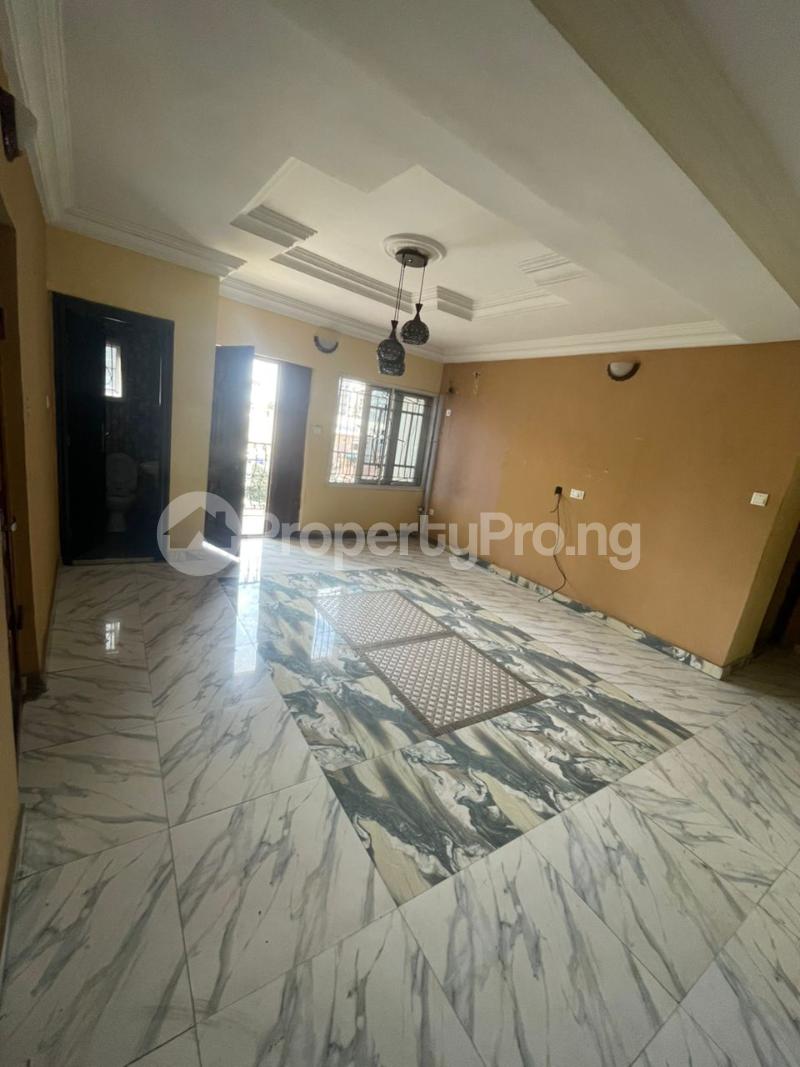 3 bedroom Flat / Apartment for rent Alagomeji Yaba Lagos
