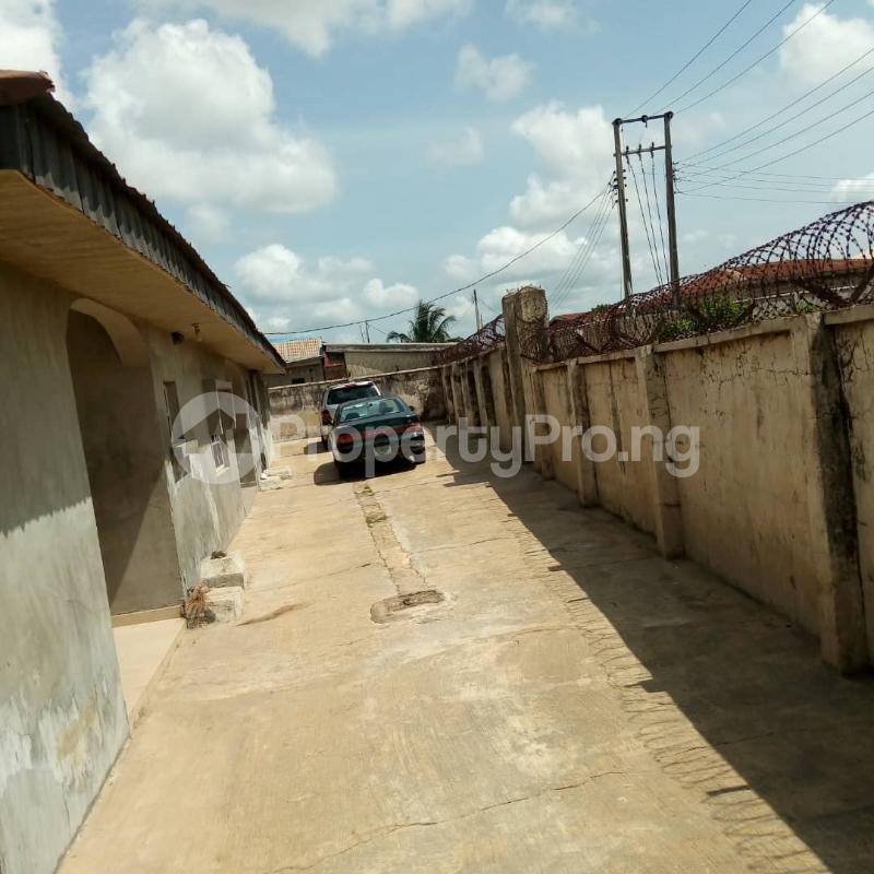 3 bedroom Flat / Apartment for rent Foodco Area Ologuneru Rd Eleyele Ibadan Oyo