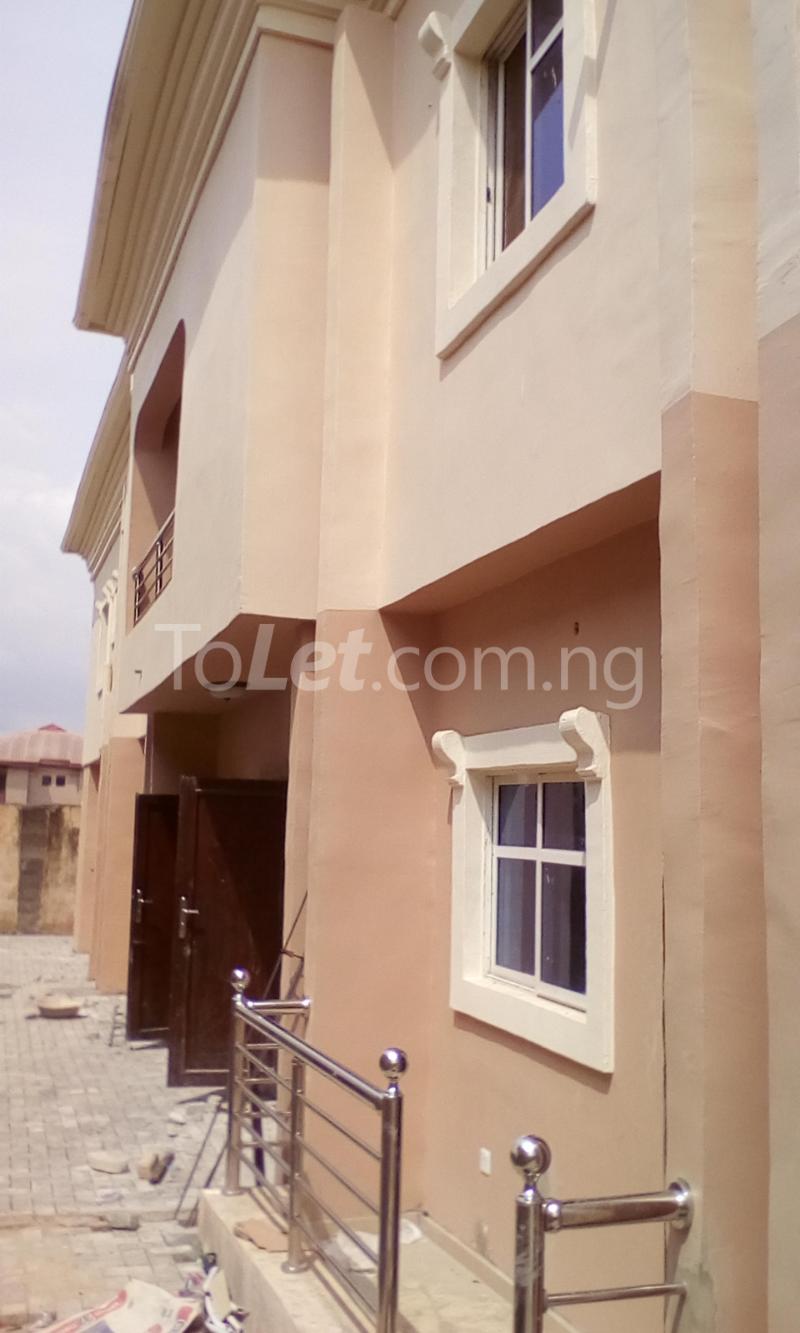 3 bedroom Flat / Apartment for rent Fasheun Ago palace Okota Lagos