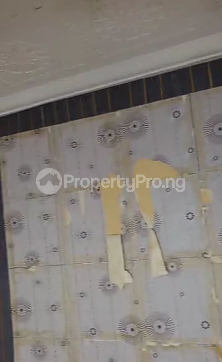 3 bedroom Flat / Apartment for rent Elebu Market Area,elebu Akala Express Ibadan Oyo