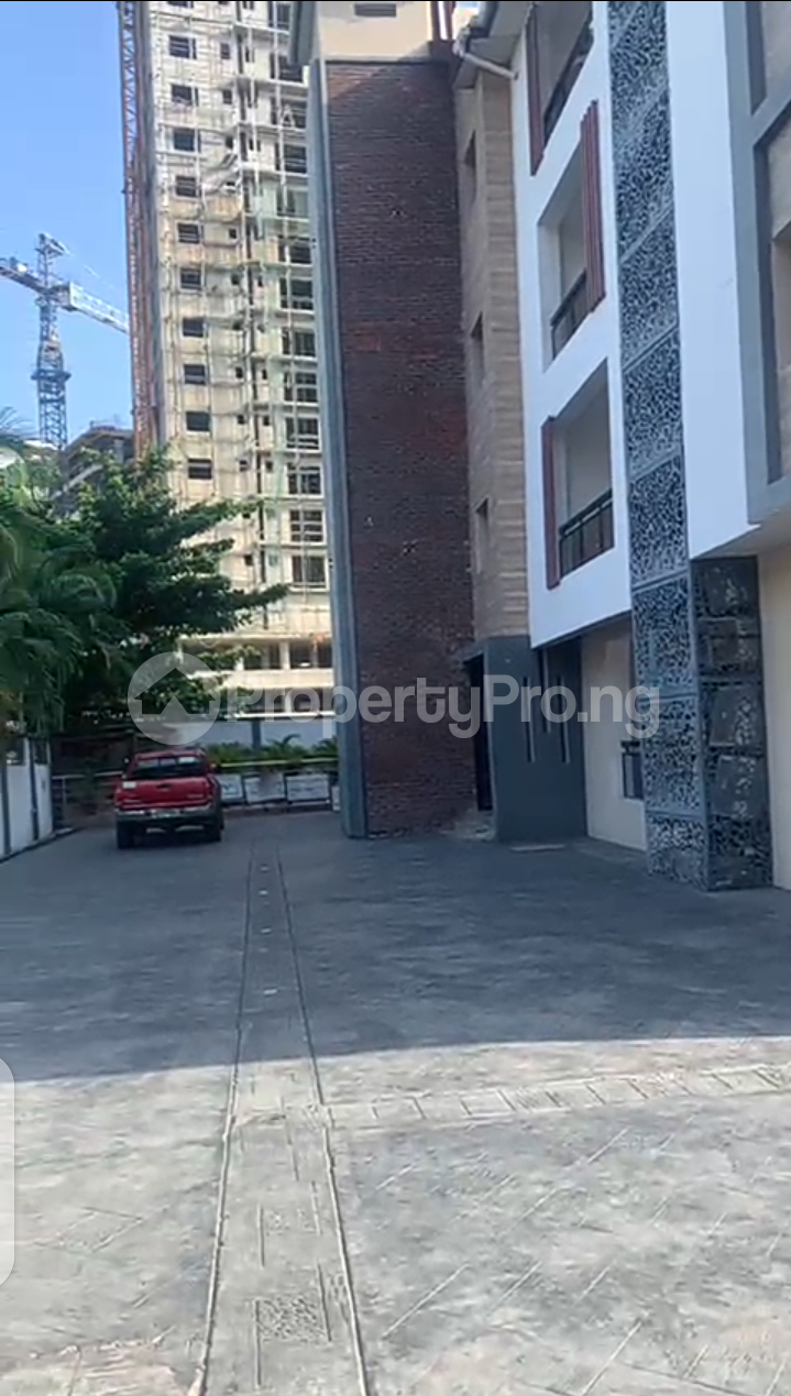 3 bedroom Flat / Apartment for rent Victoria Island Lagos